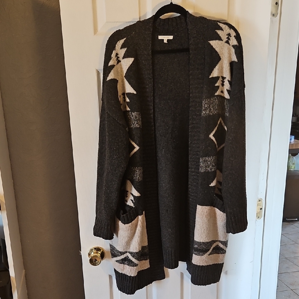 Maurices Black and Cream Patterned Cardigan